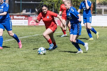 Bild 373 - F TSV Zarpen - Holstein Kiel II : Ergebnis: 2:6